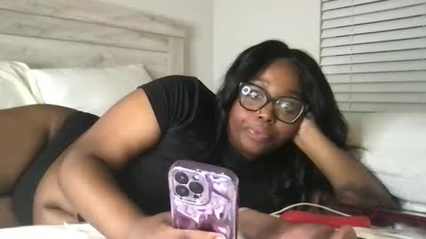 kaitlyncamsx online show from 02-05-25, 06:56