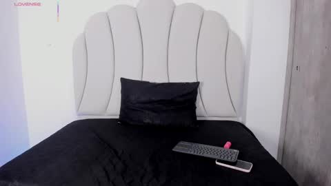 Kaity Lane online show from 03-12-25, 12:42