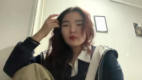 Sakura online show from 04-21-26, 03:07