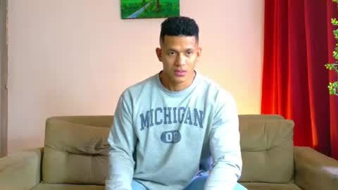 Snapshot of kale_tomson chatting on 06-18-26, 10:03 kale thomson online show from 06-18-26, 10:03