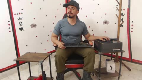 Snapshot of kalethbigdick88 chatting on 09-16-25, 03:57 Kaleth online show from 09-16-25, 03:57