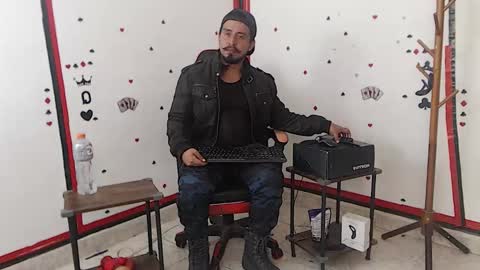Snapshot of kalethbigdick88 chatting on 10-18-25, 11:16 Kaleth online show from 10-18-25, 11:16