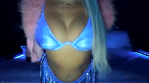 Snapshot of kaliii_jones chatting on 02-01-25, 02:05 Kaliii jones online show from 02-01-25, 02:05