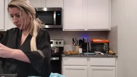 Snapshot of kaliii_jones chatting on 11-28-25, 02:58 Kaliii jones online show from 11-28-25, 02:58