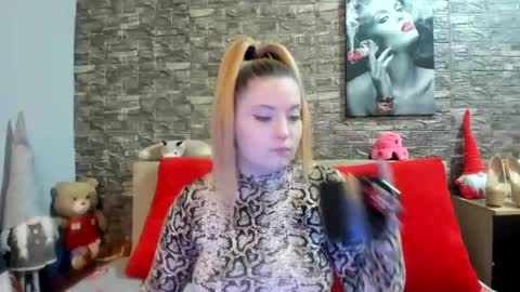 kalindahot online show from 01-20-25, 07:14