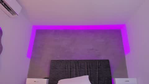 Carolina   online show from 02-03-25, 03:49