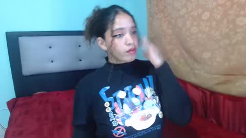 Snapshot of kalipso_n_jones chatting on 12-17-24, 04:53 Kalipso and Jones  online show from 12-17-24, 04:53