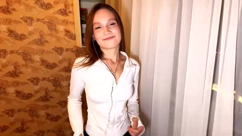 Snapshot of kallieboice chatting on 10-30-25, 03:57 Kallie online show from 10-30-25, 03:57