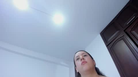 Kamilalopez online show from 09-28-25, 08:14