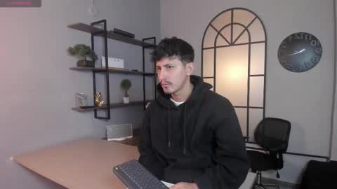 jhon online show from 02-07-26, 11:58