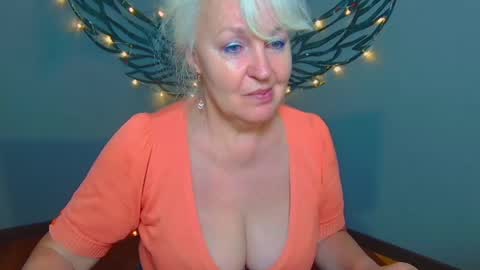 Snapshot of kamaliasim chatting on 05-30-26, 06:38 KamaliaSim online show from 05-30-26, 06:38