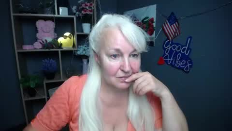 Snapshot of kamaliasim chatting on 07-10-26, 07:05 KamaliaSim online show from 07-10-26, 07:05