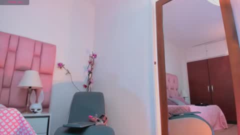    online show from 06-12-26, 12:48