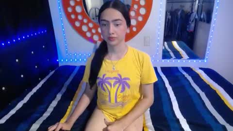 Snapshot of kammi_candy chatting on 01-13-26, 12:38 -- kammi -- online show from 01-13-26, 12:38