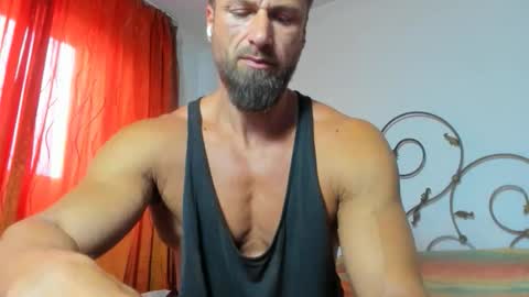 Snapshot of kanegriffin26 chatting on 05-17-26, 01:40 Kane OF strongkane online show from 05-17-26, 01:40