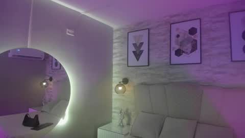 Snapshot of kanna02 chatting on 12-23-25, 09:18 Kanna online show from 12-23-25, 09:18