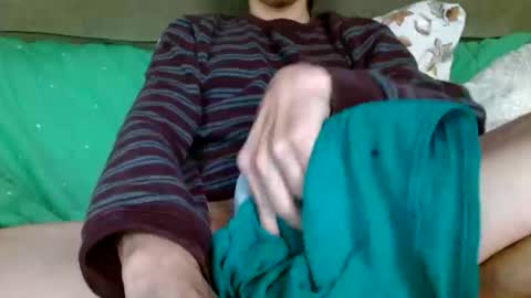 Snapshot of kaonashi69 chatting on 10-12-25, 06:40 kaonashi69 online show from 10-12-25, 06:40