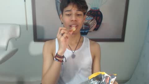 Kaori Matsui online show from 10-03-25, 09:56