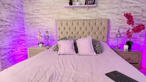 Snapshot of kaorusweet chatting on 01-10-26, 11:45 kaorusweet online show from 01-10-26, 11:45