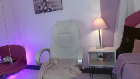 kaoryy_1 online show from 05-13-26, 11:18