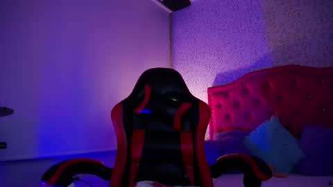 Snapshot of kaoz_33 chatting on 11-08-25, 07:45 kaoz_33 online show from 11-08-25, 07:45