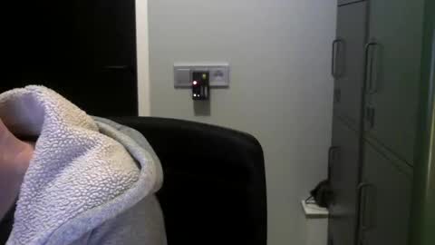 Robbie online show from 01-04-25, 06:41