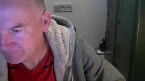 Robbie online show from 01-27-25, 05:58