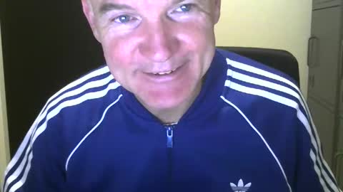 Robbie online show from 12-17-25, 06:19