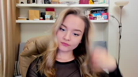 Kara. Off from 15th till 24th of December online show from 01-20-25, 01:18