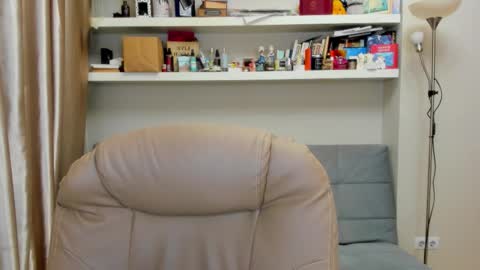 Kara. Off from 15th till 24th of December online show from 10-04-25, 11:47