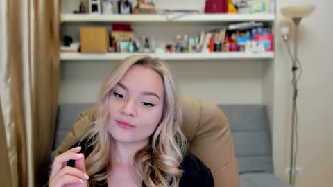 Kara. Off from 15th till 24th of December online show from 10-09-25, 10:52