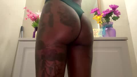 Snapshot of karamelkandy69 chatting on 01-24-25, 09:17 Karamelkandy69 online show from 01-24-25, 09:17