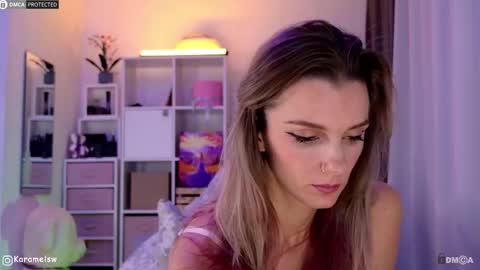 Snapshot of karamelsw chatting on 10-02-25, 11:56 Julia online show from 10-02-25, 11:56