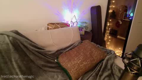 I am here around 5am GMT karathemagic online show from 02-15-25, 08:00