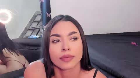 Snapshot of karely_laurent chatting on 07-06-26, 10:23 karely_laurent online show from 07-06-26, 10:23