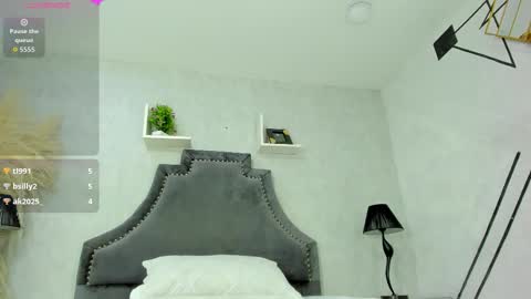 Snapshot of karelymitchel chatting on 01-31-26, 07:11 Karely online show from 01-31-26, 07:11