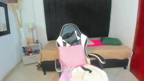 Snapshot of karen_adamss chatting on 01-10-26, 04:14 karen_adamss online show from 01-10-26, 04:14