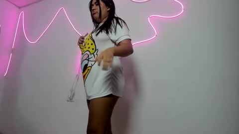 Snapshot of karen_josy chatting on 11-29-25, 04:15 karen_josy online show from 11-29-25, 04:15