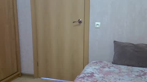 karennelsonx online show from 03-11-25, 11:23