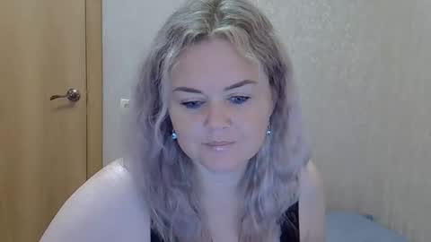 karennelsonx online show from 09-11-25, 10:59