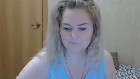 karennelsonx online show from 11-14-25, 08:18