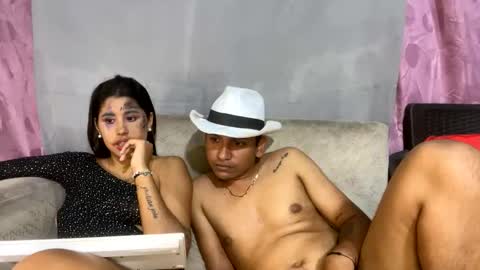 Snapshot of kariina_candy chatting on 10-31-25, 02:23 kariina candy and fox online show from 10-31-25, 02:23