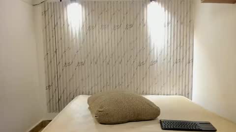 karina_aurora online show from 12-21-25, 05:14