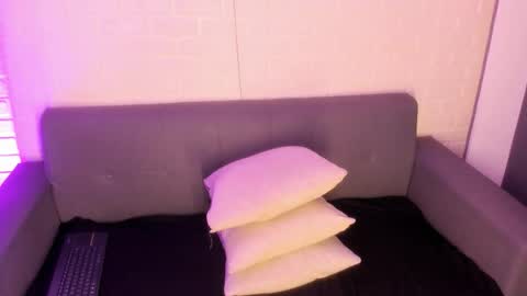 Kari online show from 12-04-25, 11:19