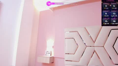 karina Taylor online show from 12-17-24, 04:23