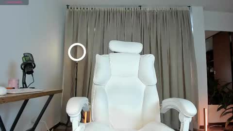 Karin online show from 03-12-26, 08:04