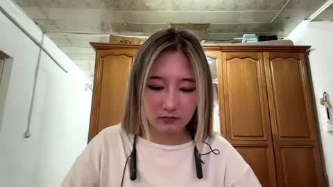 karissagius online show from 06-23-26, 09:07