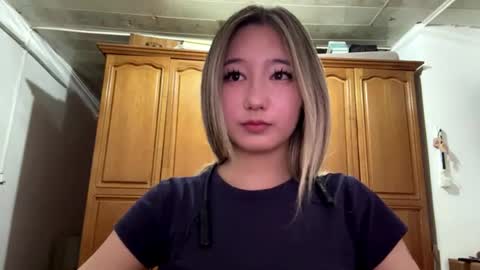 karissagius online show from 06-29-26, 10:15