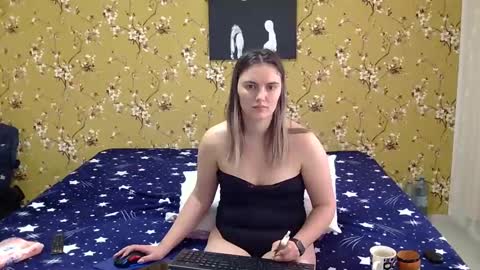 Snapshot of karla318103 chatting on 02-10-25, 08:31 Karla online show from 02-10-25, 08:31