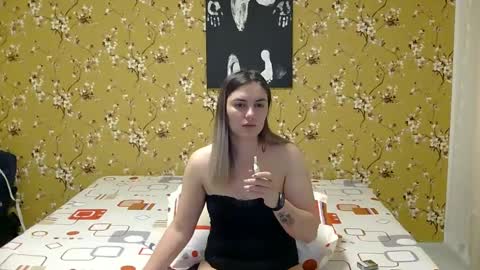 Snapshot of karla318103 chatting on 02-17-25, 03:15 Karla online show from 02-17-25, 03:15